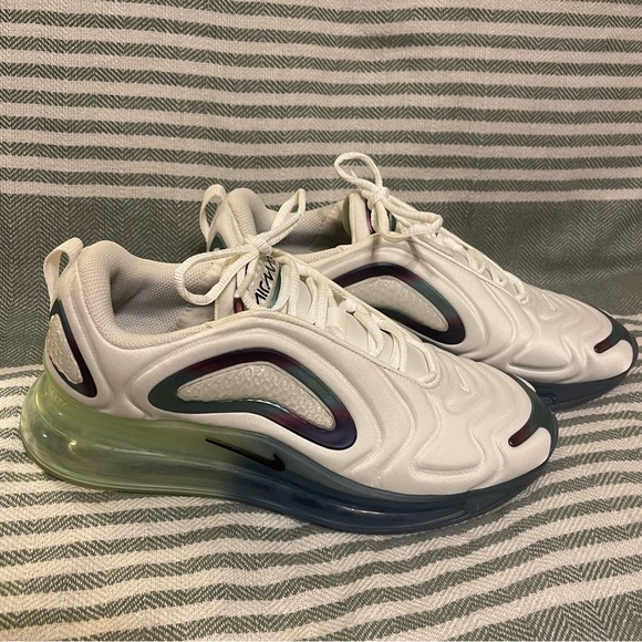 Nike Other - Nike Air Max 720 “Bubble Pack” Shoes Size 10